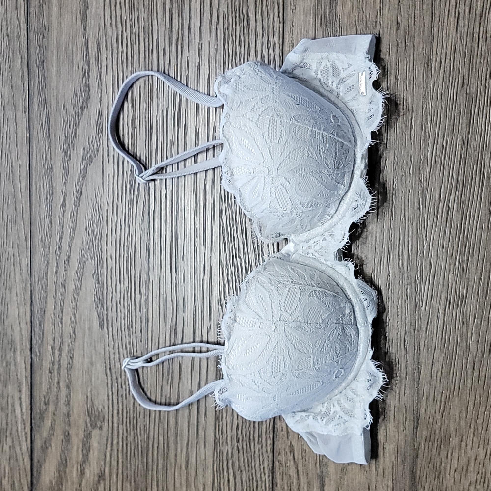 🌵 Pink Victoria Secret Women's Bra 34A